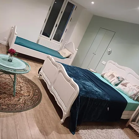 Un Petit Moderne Et Conviviale