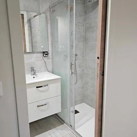 Un Petit Moderne Et Conviviale Maison d'hôtes 3*