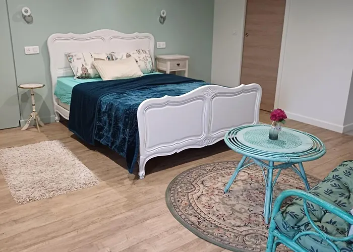 Affittacamere Un Petit Moderne Et Conviviale 3*